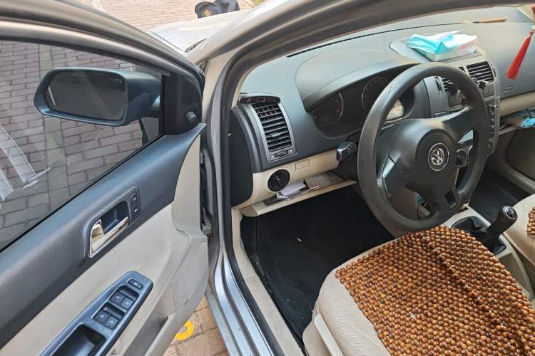 Used Volkswagen Polo 2011 Jingqu 1.4L Manual Shishang Edition Driver Seat