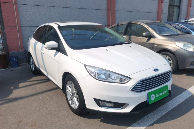 Used Ford Focus 2017 Sedan 1.6L Automatic Fashion Edition Smart Drive Version
