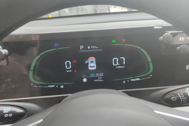 Used Hyundai ix35 2023 Musso 2.0L Deluxe Edition DLX
