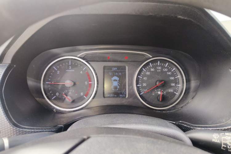 Used Great Wall Wingle 5 2017 2.0T European Version Diesel Two-Wheel Drive Advanced Large Double-Cab GW4D20E