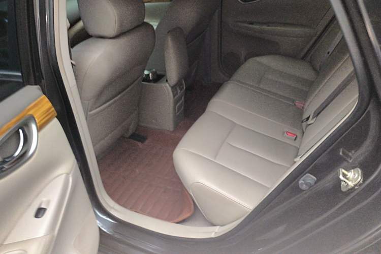 Used Nissan Sylphy 2014 1.6XV CVT Deluxe Edition Left Rear Seat