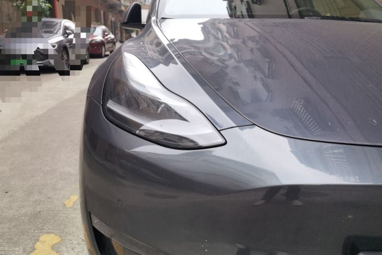 Used Tesla Model Y 2023 Long-Range All-Wheel-Drive Version
