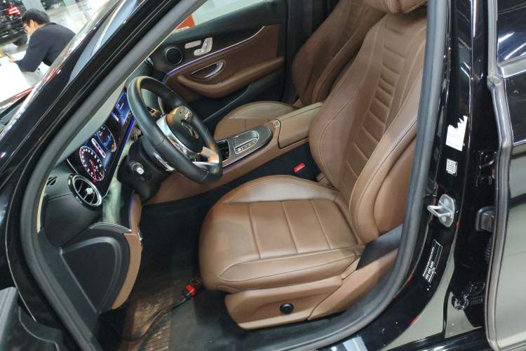 Used Mercedes-Benz E-Class 2019 Restyled E 300 L Sporty and Stylish Edition
