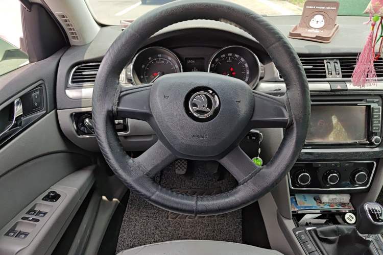 Used Skoda Superb 2013 1.4TSI Manual Shengshi Edition