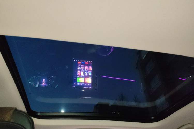 Used Hongqi HS3 2023 1.5T Two-Wheel Drive Shanwei Edition Headliner