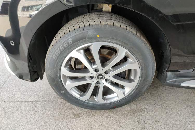 Used Mercedes-Benz GLE 2019 GLE 320 4MATIC Dynamic Edition Prestige Model Left Front Wheel Hub