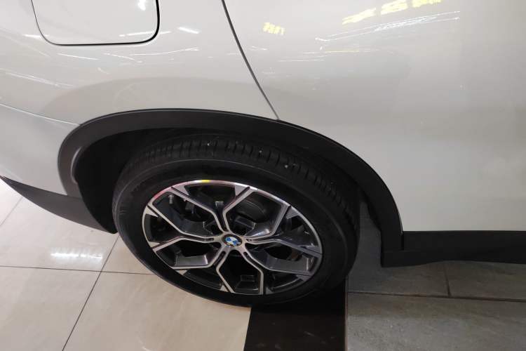 Used BMW X1 2020 sDrive25Li Leading Model
