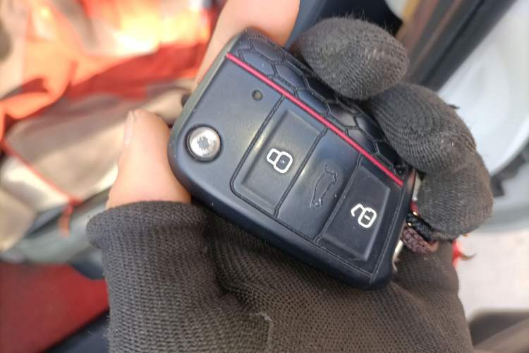 Used Volkswagen Touran 2021 Volkswagen Touran L 280TSI DSG Boundary Edition 7-Seater Vehicle Key