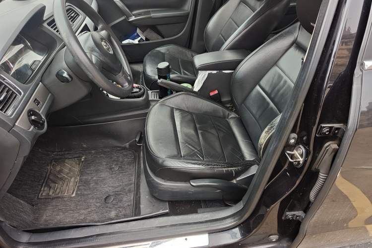 Used Volkswagen Lavida 2013 1.4TSI DSG Comfort Edition
