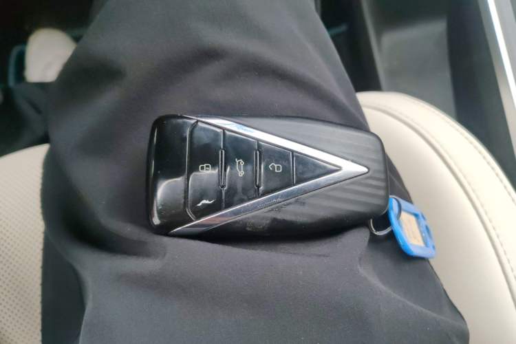 Used Venucia VX6 2023 520 Max
