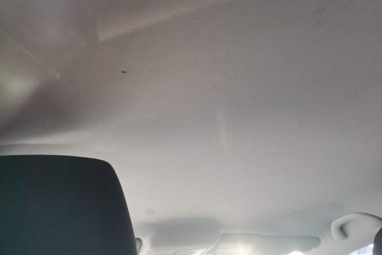 Used Volkswagen Polo 2014 1.6L Automatic Comfort Edition
