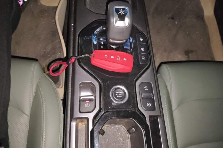 Used Geely Auto Cowboy 2025 1.5TD Trendy Play Edition Gear Lever