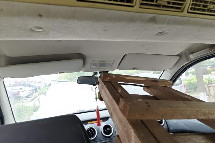 Used CHANGAN KAICHENG Ounuo S 2014 1.5L Base Version
