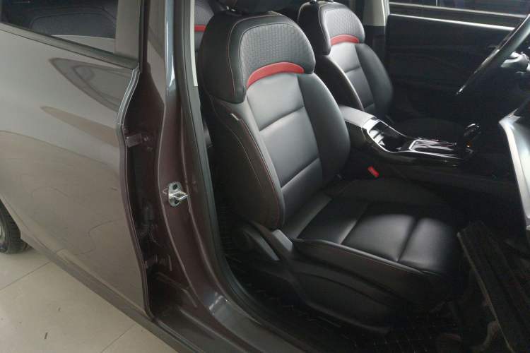 Used MG 5 2021 Revised Version 180 DVVT CVT Youth Luxury Edition