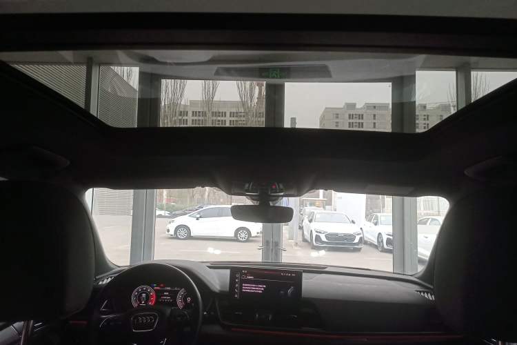 Used Audi Q5L Sportback 2021 40 TFSI Fashion Model Headliner