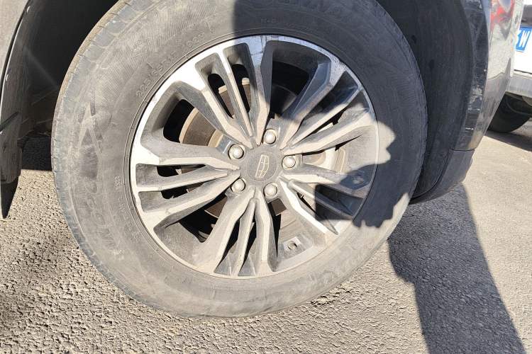 Used Geely Auto Vision X6 2016 1.8L Manual Luxury Model