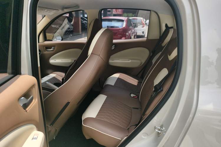 Used Wuling Hongguang MINIEV 2025 Four-Door Version Premium Edition Left Rear Seat