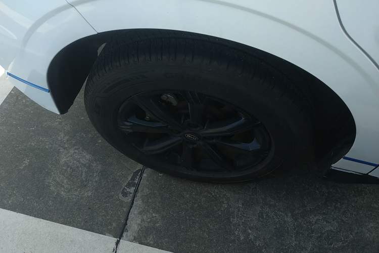 Used BYD e2 2020 Upgraded Model Standard Range Version Standard Configuration
