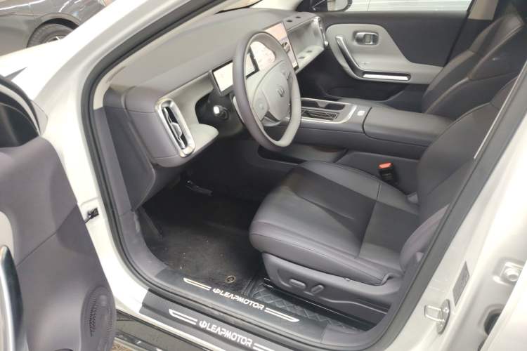 Used Leapmotor B01 2025 650 Enjoyment Edition Driver Seat