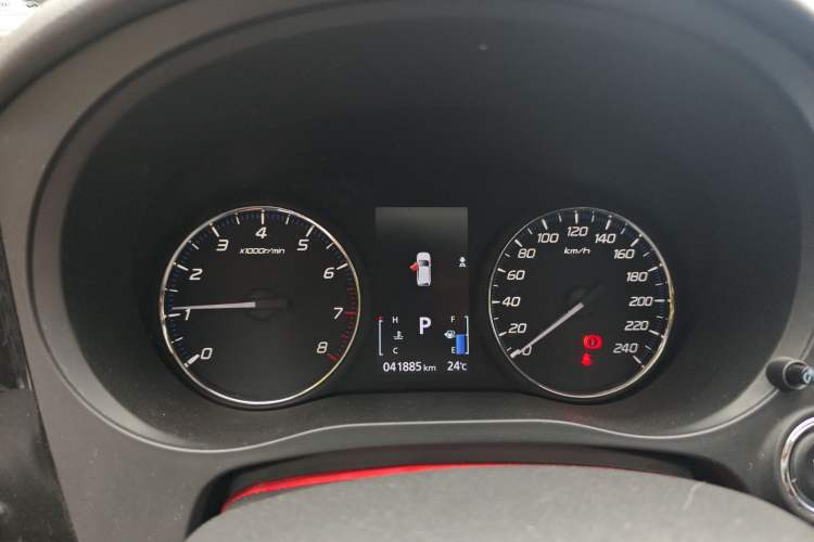 Used Mitsubishi Outlander 2019 2.0L Two-Wheel Drive Comfort Edition 5 Seats China VI Standard