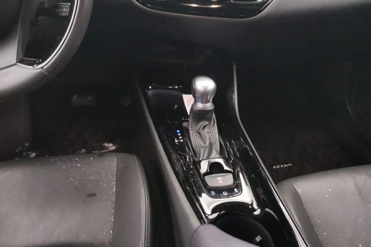 Used Toyota IZOA 2021 2.0L Yidong Edition
