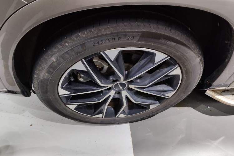 Used Roewe RX9 2023 2.0T Two-Wheel Drive Enjoyment Version