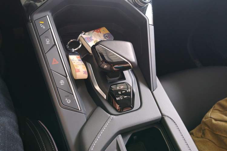 Used Lynk & Co 06 2023 Remix 1.5T Shero
