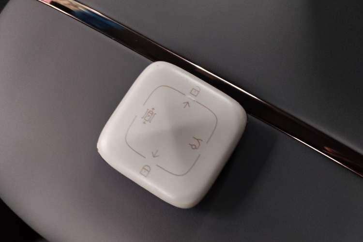 Used Zeekr MIX 2025 Intelligent Driving Version Interior 1