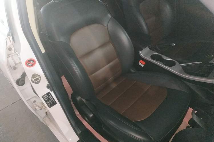 Used Geely Auto Vision 2019 Upgraded Model 1.5L CVT Luxury Version China VI Standard