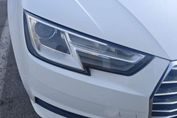 Used Audi A4L 2017 Plus 40 TFSI Ambition Model