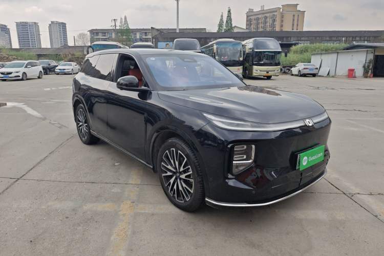 Used CHANGAN NEVO Q07 2025 215 Flagship PLUS Front Right 45 Deg