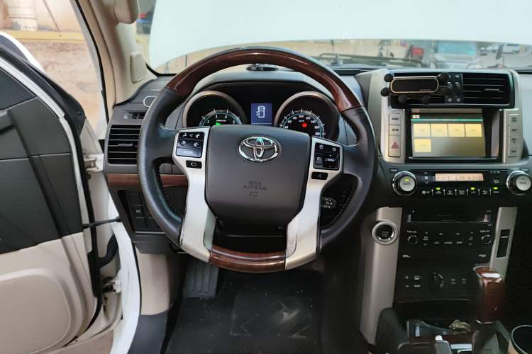 Used Toyota Prado 2010 4.0L Automatic VX NAVI