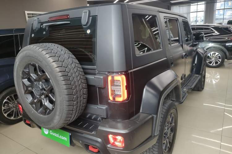 Used BAIC Off-Road BJ40 2021 2.0D Automatic Four-Wheel Drive Blade Hero Edition Adventurer Type
