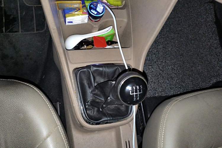 Used Volkswagen Jetta 2013 1.6L Manual Comfort Model Gear Lever