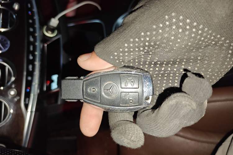 Used Mercedes-Benz S-Class 2016 S 320 L Business Model Vehicle Key