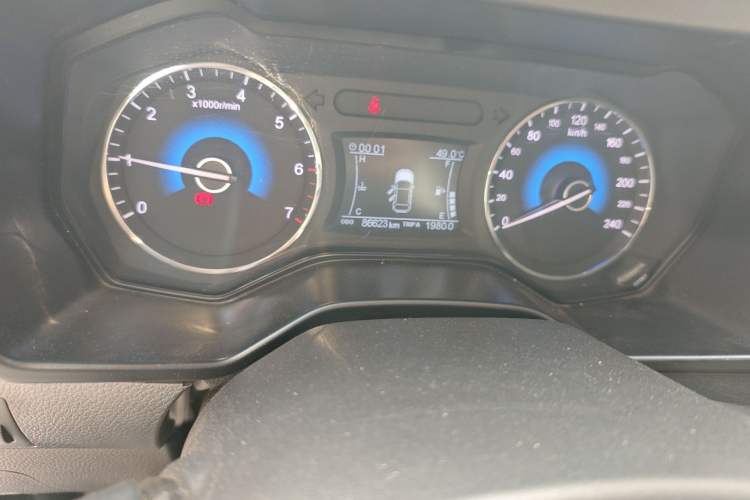 Used Dongfeng Fengon 580 2017 1.8L Manual Comfort Model
