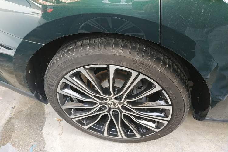 Used MG 7 2023 2.0T Automatic Hunter Luxury Edition
