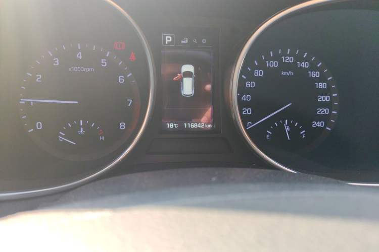 Used Hyundai Santa Fe 2017 2.4L Automatic Two-Wheel Drive Smart Version 5 Seats