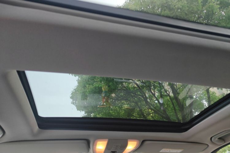 Used Mercedes-Benz GLK-Class 2013 GLK 300 4MATIC Dynamic Sunroof Model
