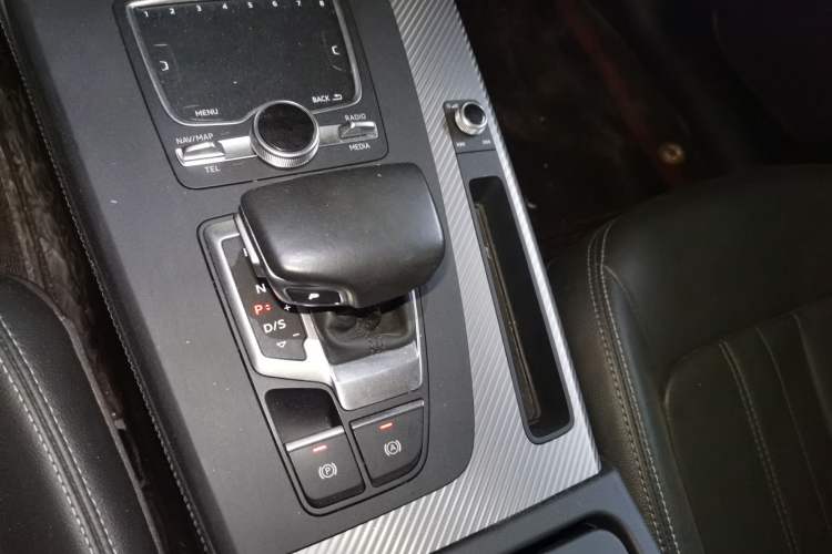 Used Audi Q5L 2020 45 TFSI Prestige Fashion Model