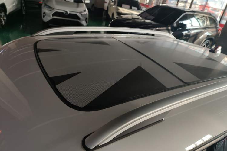 Used MINI Countryman 2018 1.5T COOPER Artist