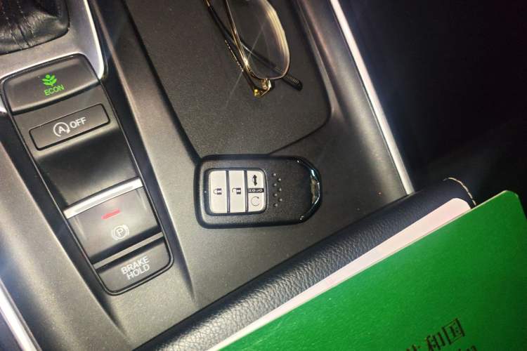 Used Honda Inspire 2019 260TURBO Elegant Edition China VI Emission Standard Vehicle Key