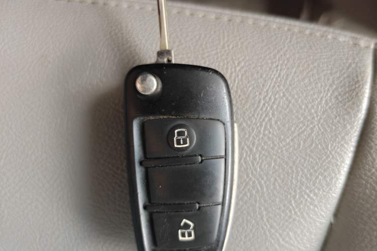 Used JAC Group Refine M5 2014 Colorway 2.0T Gasoline Manual Business Edition Vehicle Key