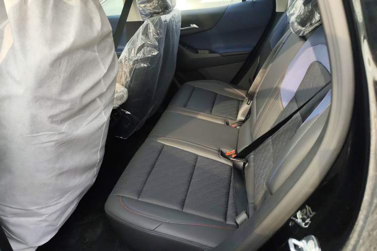 Used Chevrolet Equinox Plus 2024 102km RS Ultimate Edition Left Rear Seat