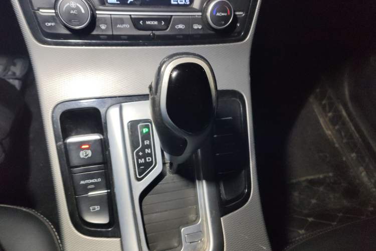 Used Geely Auto Emgrand GL 2018 1.8L DCT Elite Smart Connectivity Version