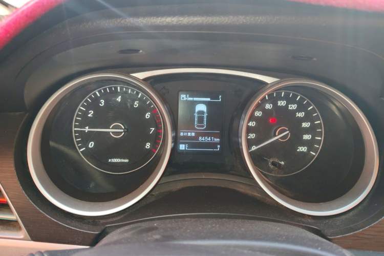 Used Baojun 730 2016 Revised Version 1.5L Manual Standard Model 5 Seats
