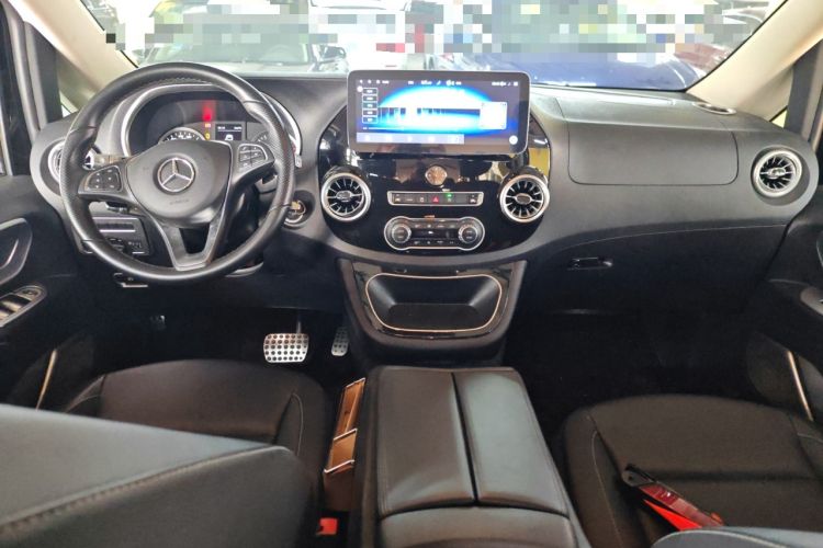 Used Mercedes-Benz Vito 2018 2.0T Business Version China VI Emission Standard Center Console
