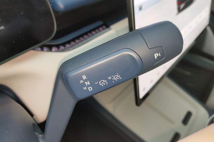 Used Zeekr 007 2024 Four-Wheel Drive Version 75 kWh Gear Lever