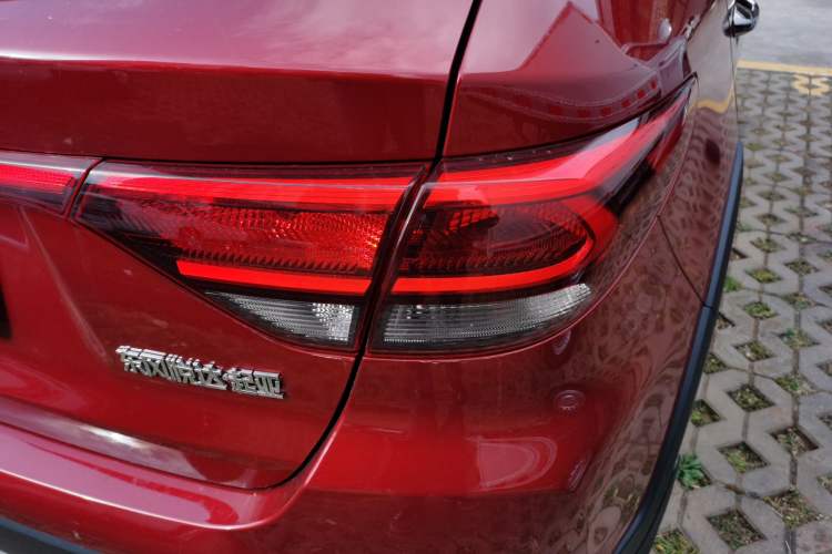 Used Kia KX Cross 2017 1.4L AT GLS