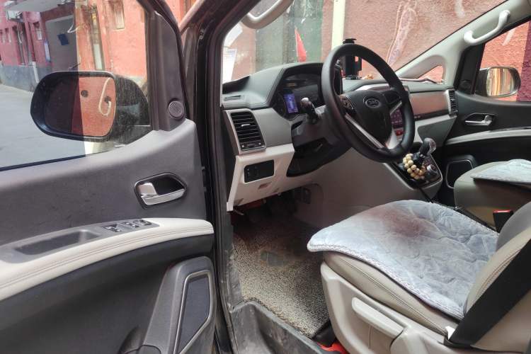 Used JAC Refine M4 2021 2.0L Manual Commercial Edition Driver Seat